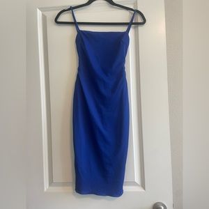 B. Darlin Midi blue body con dress